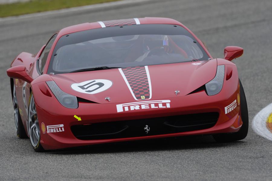  Ferrari 458 Italia Challenge 2010 года  (фото 29 из 52)